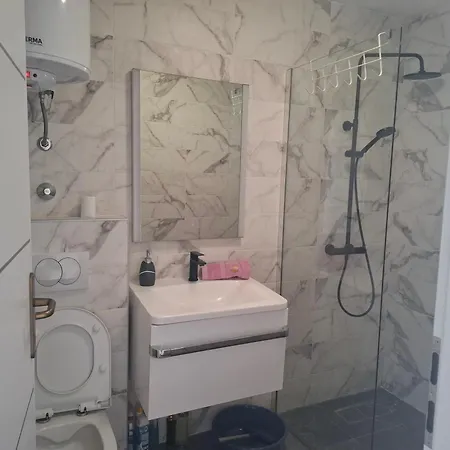 公寓 Apartman Skradin Nono *